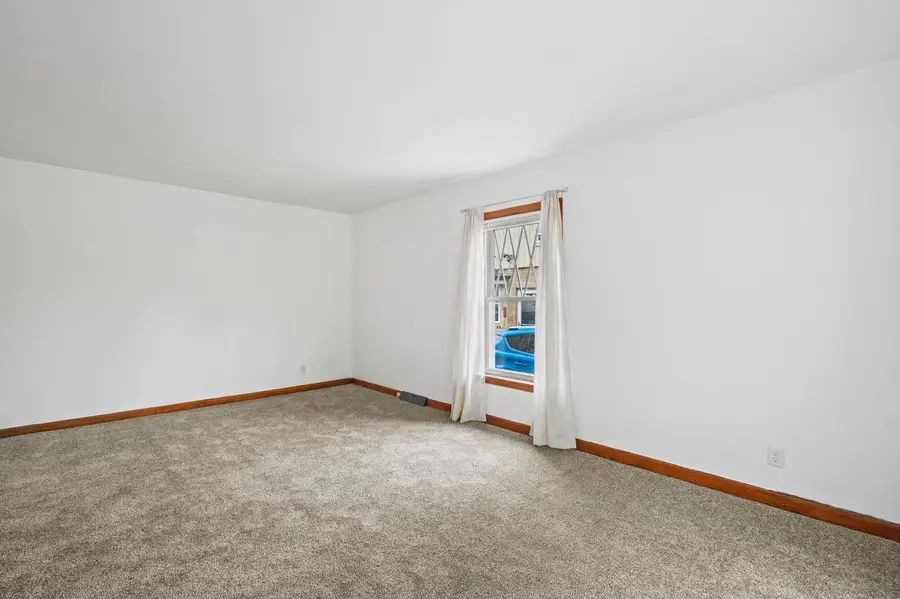 5317 W Hayes AVENUE, West Allis, WI 53219 - #3