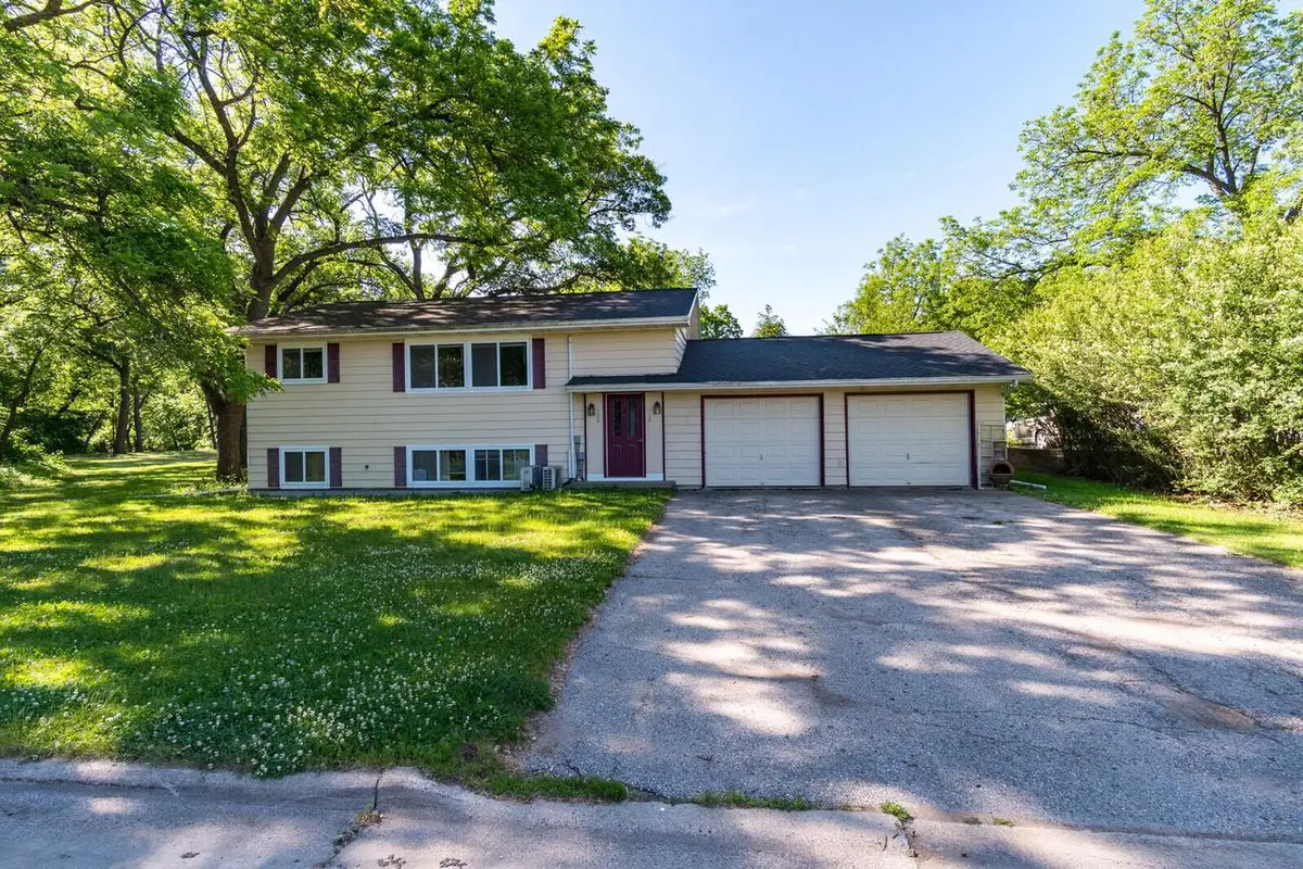 400 Derek AVENUE #402, Holmen, WI 54636 - #1