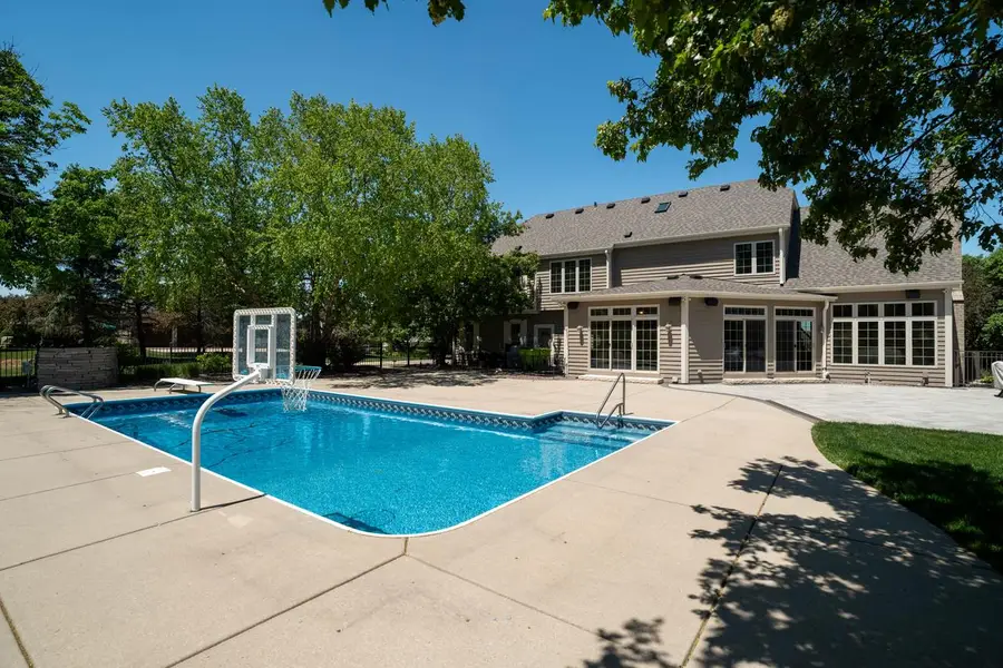1801 E Juniper WAY, Hartland, WI 53029 - #2