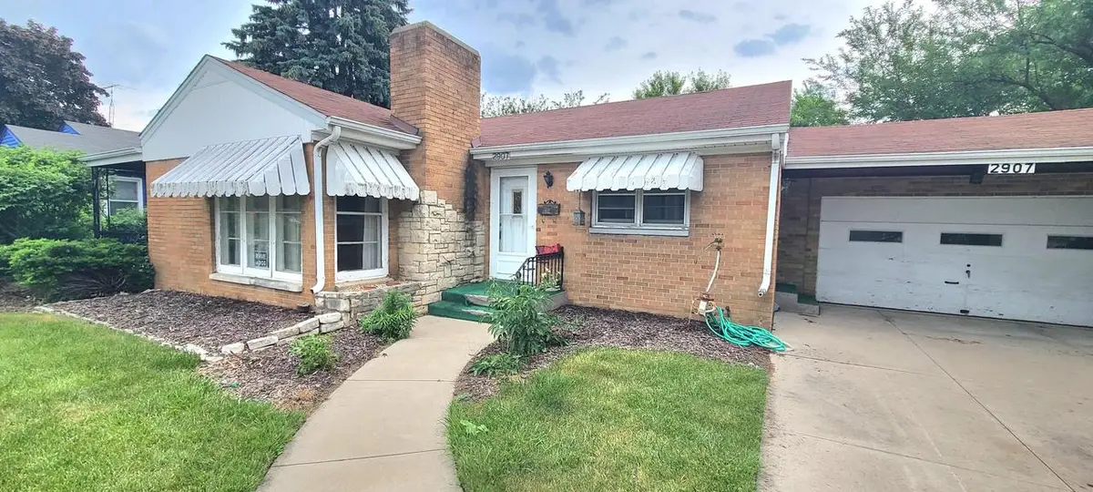2907 West BOULEVARD, Racine, WI 53403 - #1