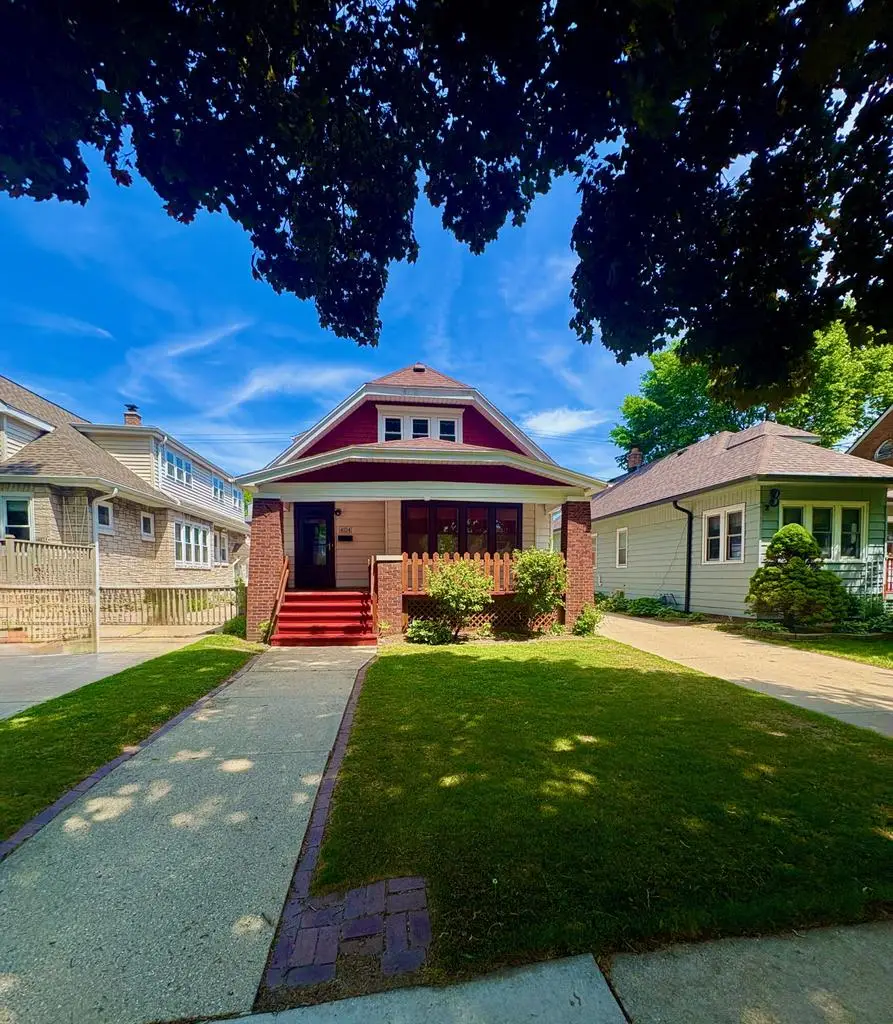 4034 N Larkin STREET, Shorewood, WI 53211 - #1