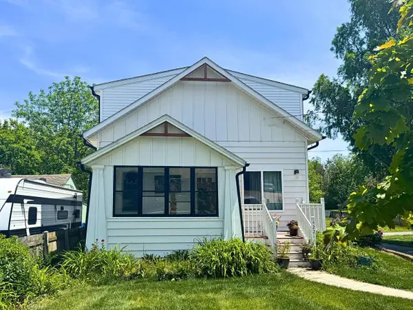 4221 Wood ROAD, Mount Pleasant, WI 53403