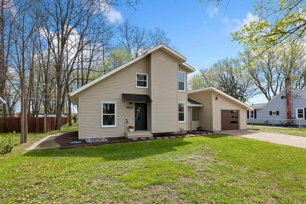 925 Mill STREET, Sparta, WI 54656 - #1