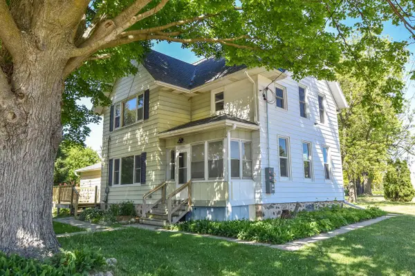 20 Otto DRIVE #18, Hartford, WI 53027