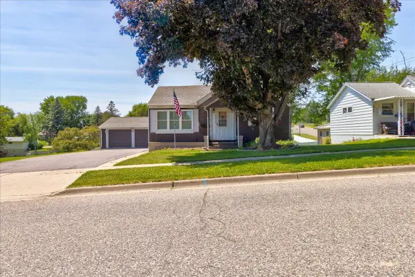 1053 Mitscher AVENUE, Hillsboro, WI 54634