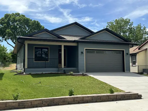 2010 14th STREET S, La Crosse, WI 54601