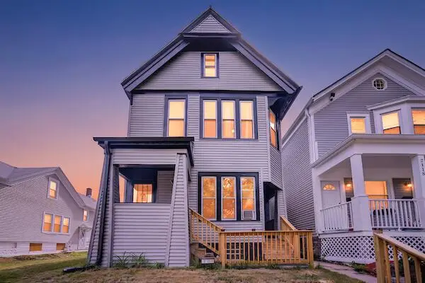 2120 N 2nd STREET, Milwaukee, WI 53212