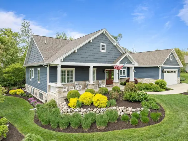 833 Red Hawk DRIVE, Walworth, WI 53184