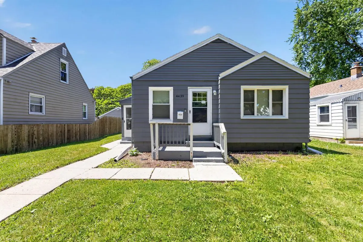 4439 N 45th STREET, Milwaukee, WI 53218 - #1