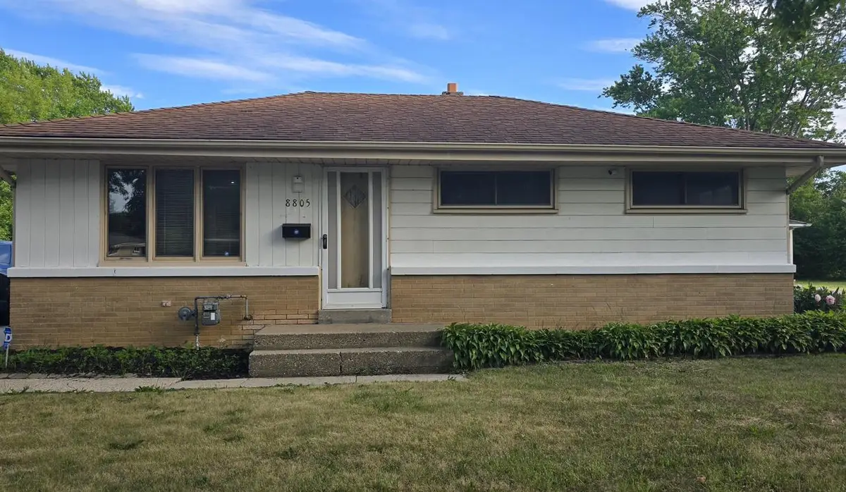8805 W Bender AVENUE, Milwaukee, WI 53225 - #1
