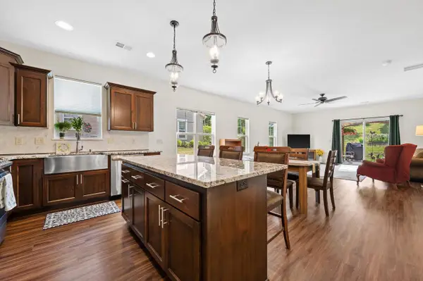 870 Bridlewood DRIVE, Hartford, WI 53027