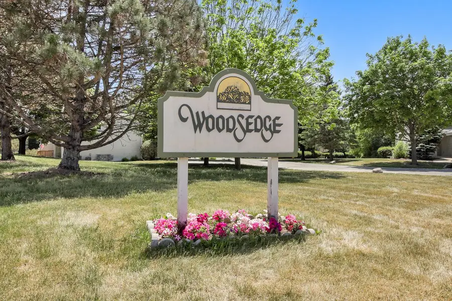 2101 E Broadway #D, Waukesha, WI 53186 - #3