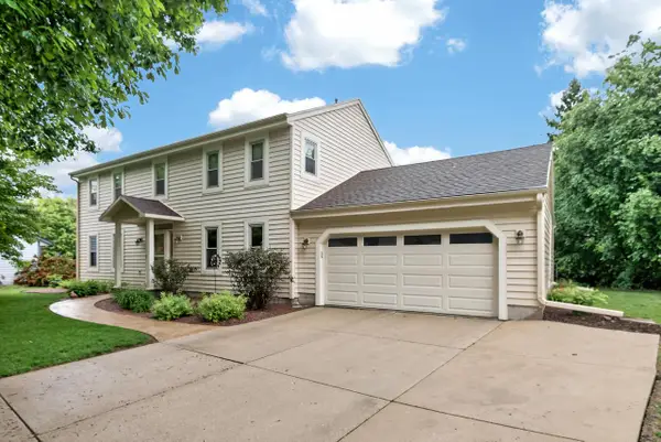 2070 S 103rd COURT, West Allis, WI 53227