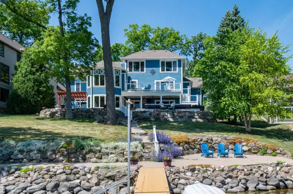N37W26675 Kopmeier DRIVE, Pewaukee, WI 53072