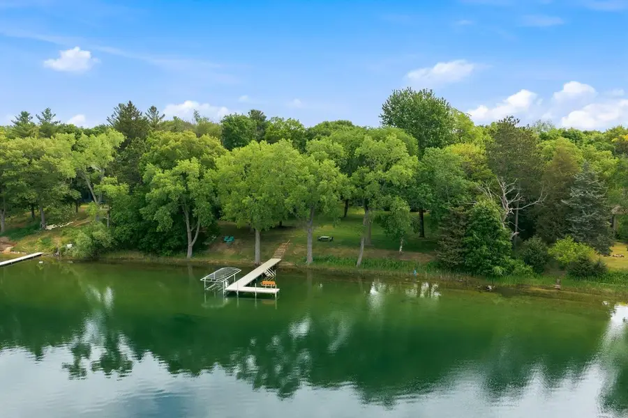 1031 N Genesee Woods DRIVE, Summit, WI 53066 - #2