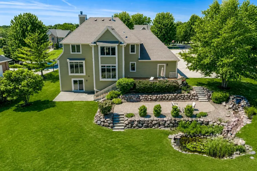 N29W26152 Coachman DRIVE, Pewaukee, WI 53072 - #2