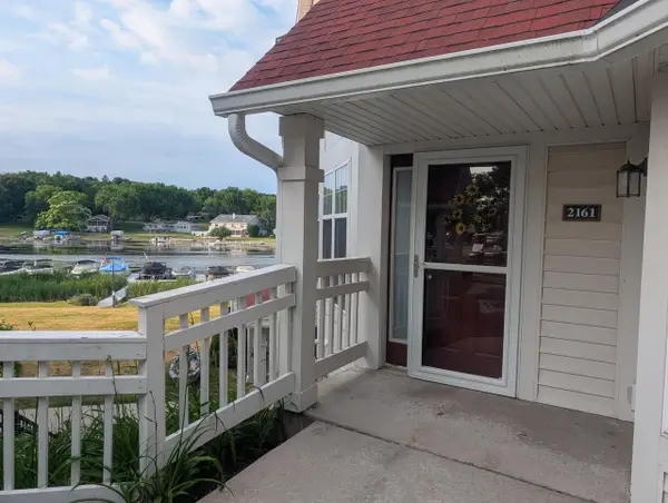 2161 Landings LANE, Delavan, WI 53115