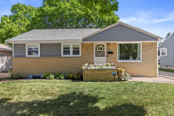 9500 W Elmore AVENUE, Milwaukee, WI 53222