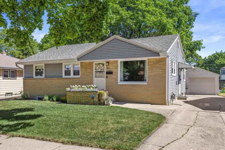 9500 W Elmore AVENUE, Milwaukee, WI 53222 - #2