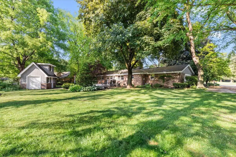 W225N247 Lexington DRIVE, Waukesha, WI 53186 - #2