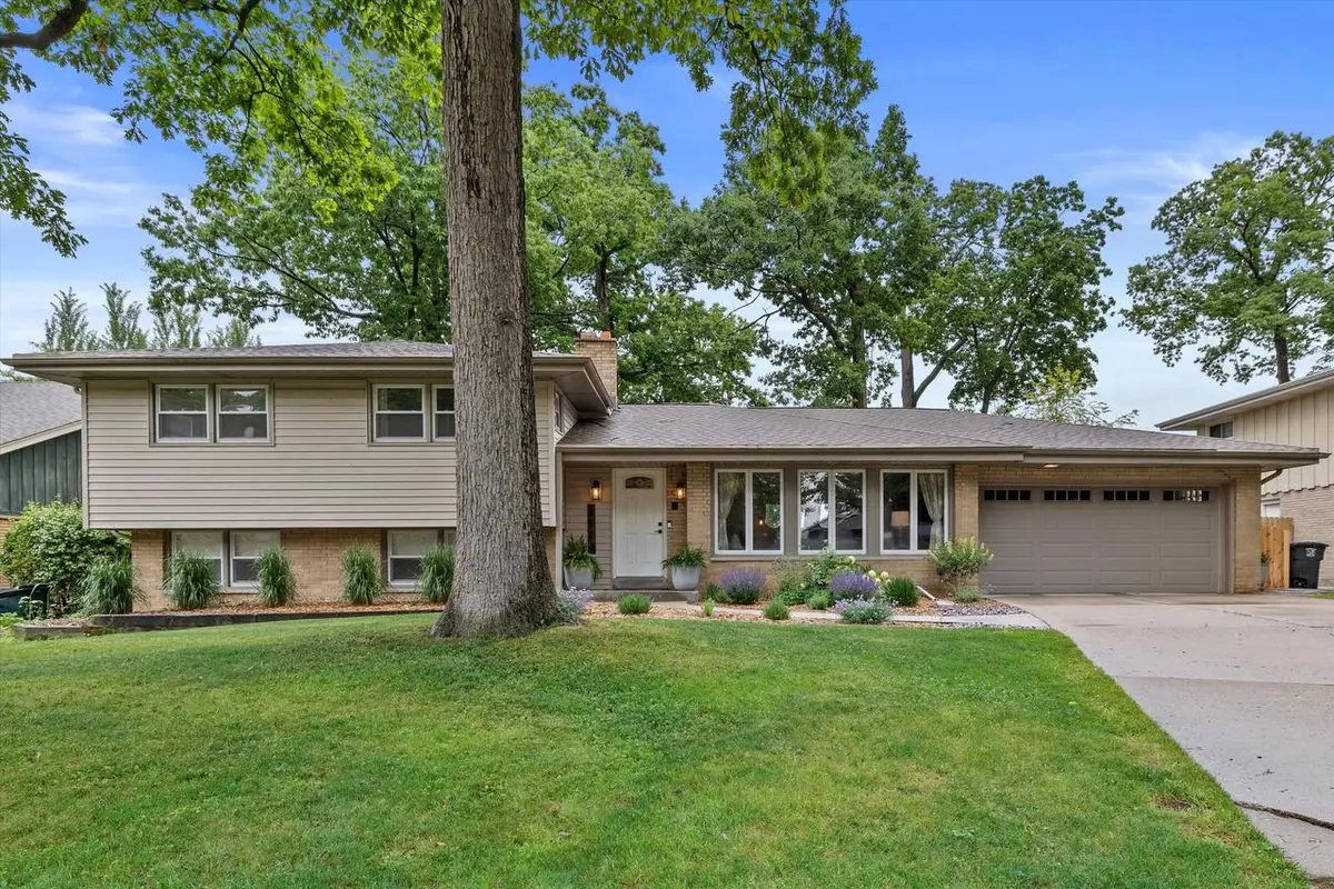 4520 N 110th STREET, Wauwatosa, WI 53225 - #1