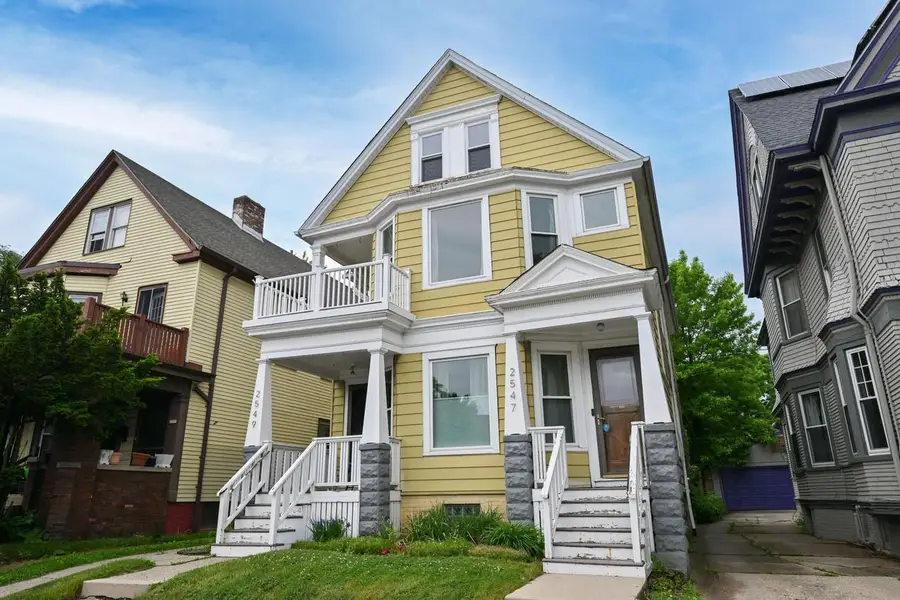 2547 S Howell AVENUE #2549, Milwaukee, WI 53207 - #3