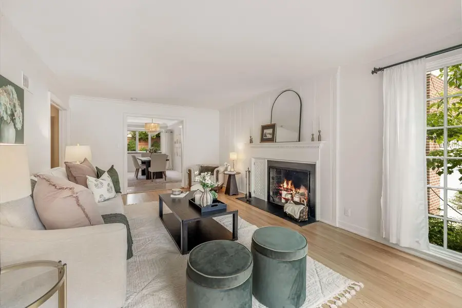 6336 N Berkeley BOULEVARD, Whitefish Bay, WI 53217 - #3
