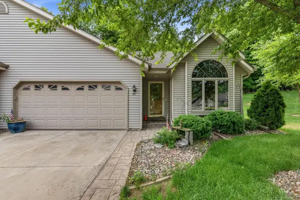 981 E Loos STREET, Hartford, WI 53027