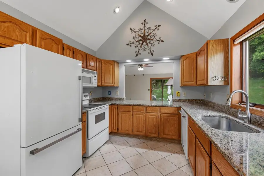 981 E Loos STREET, Hartford, WI 53027 - #3
