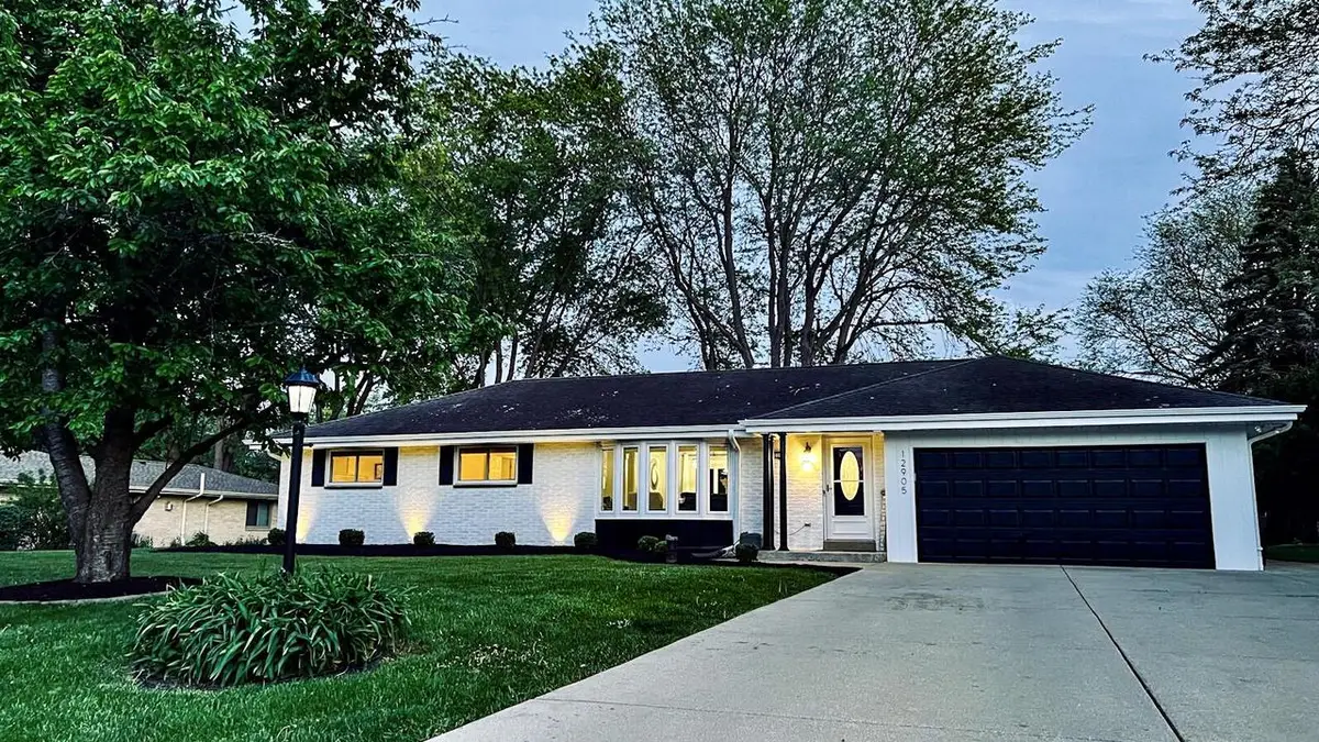 12905 Wembley ROAD, Brookfield, WI 53005 - #1