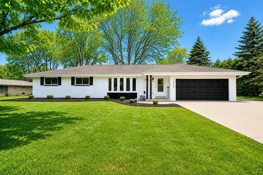12905 Wembley ROAD, Brookfield, WI 53005 - #2