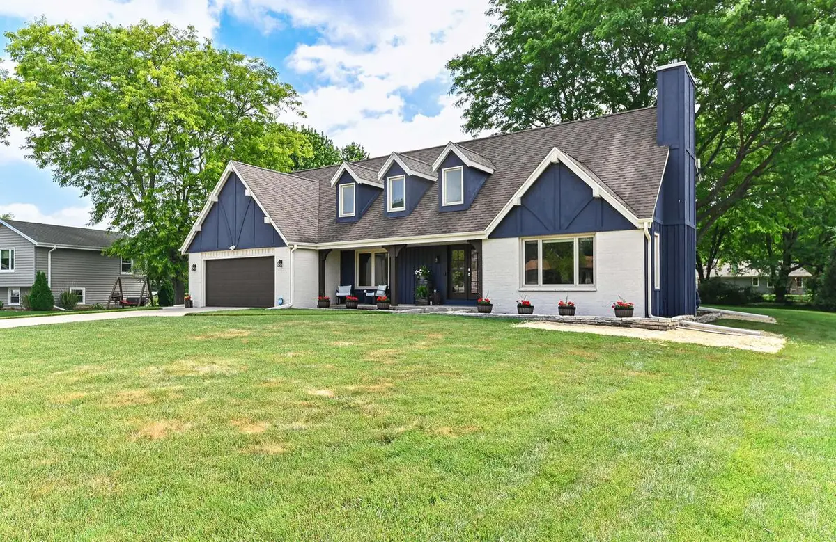 W205S10388 Cindy COURT, Muskego, WI 53150 - #1