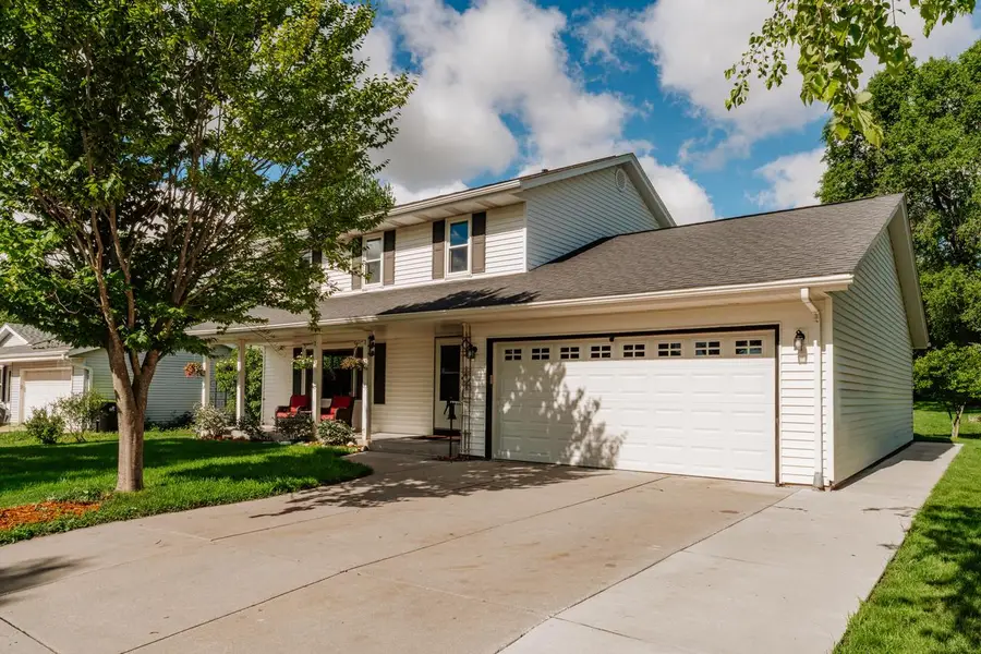 8351 S Deer Ridge PASS, Oak Creek, WI 53154 - #2