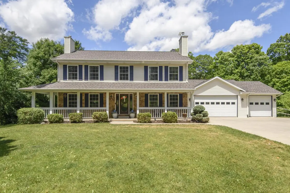 5674 Deer Wood LANE, Wayne, WI 53010 - #1