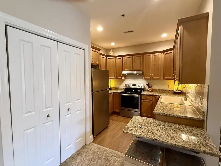 832 N 6th STREET #212, Sheboygan, WI 53081 - #3