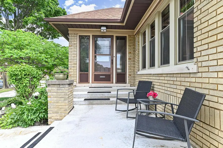 2320 N 62nd STREET, Wauwatosa, WI 53213 - #2