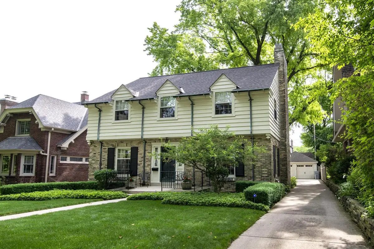 3446 N Frederick AVENUE, Milwaukee, WI 53211 - #1