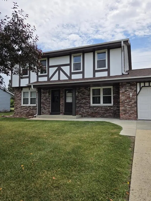 9145 W Allerton AVENUE #9147, Greenfield, WI 53228