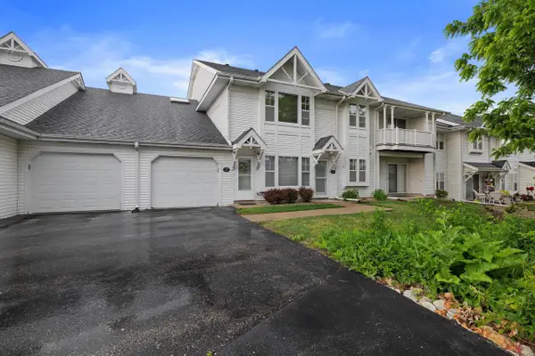 3120 Wood ROAD #13F, Mount Pleasant, WI 53406