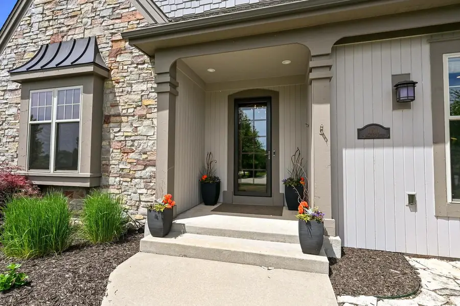 11511 N Oakview COURT, Mequon, WI 53092 - #3