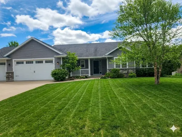 802 Sundial LANE, Neenah, WI 54956