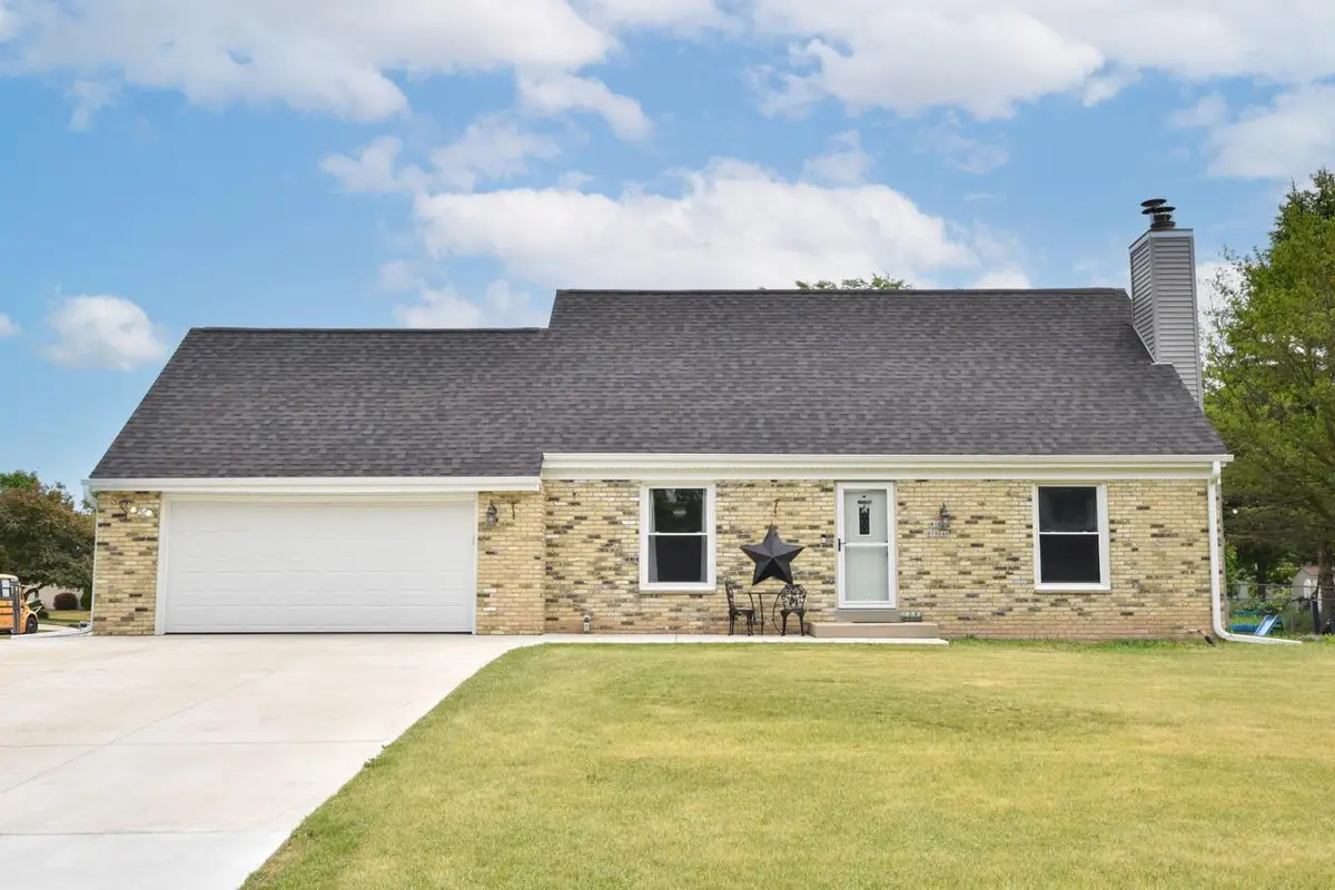 W165N10648 Wagon TRAIL, Germantown, WI 53022 - #1