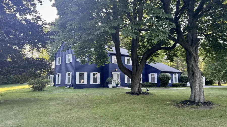 1435 E Fairy Chasm ROAD, Milwaukee, WI 53217 - #3