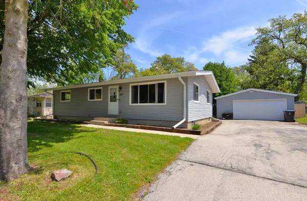 3229 Kearney AVENUE, Mount Pleasant, WI 53403