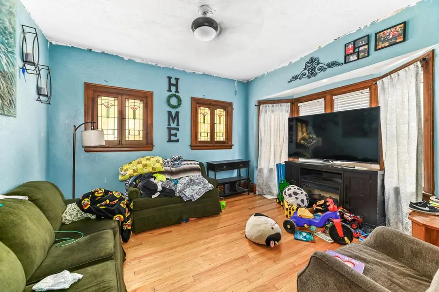 2437 S 29th STREET, Milwaukee, WI 53215 - #3