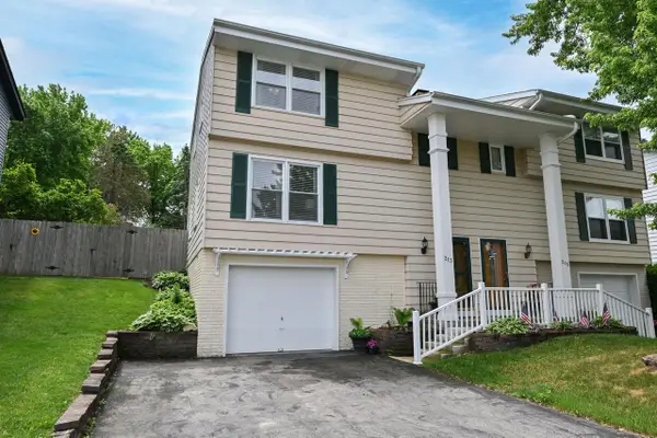 213 McDivitt LANE, Mukwonago, WI 53149