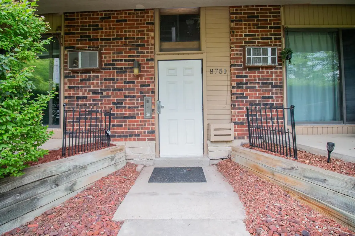 8751 W Oklahoma AVENUE #B, Milwaukee, WI 53227 - #1