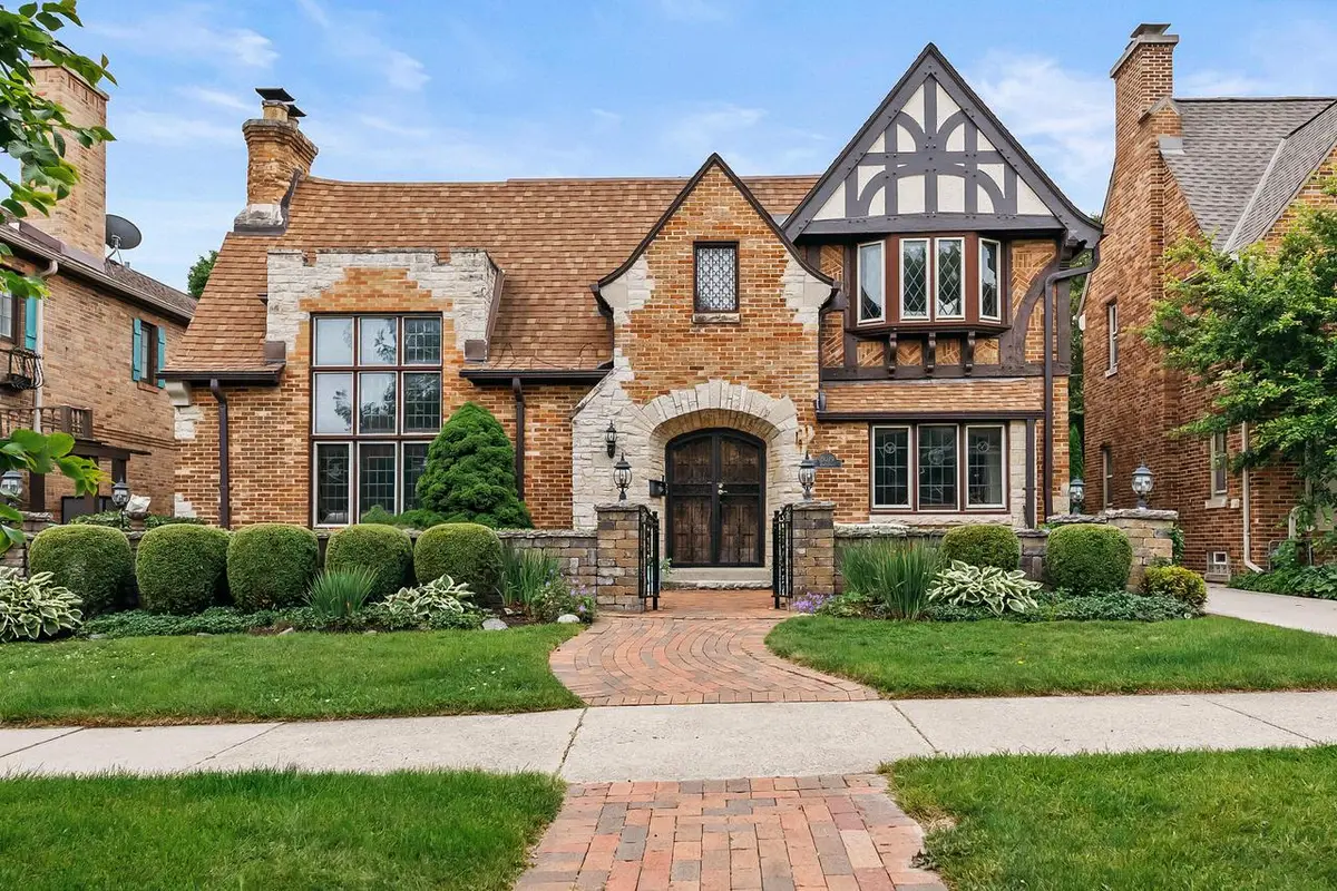 5079 N Lake DRIVE, Whitefish Bay, WI 53217 - #1