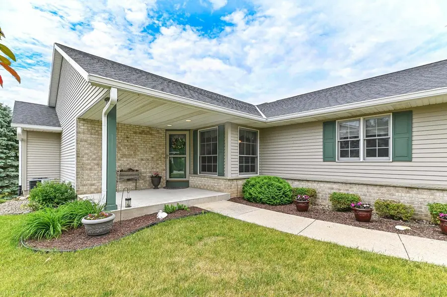 W154N6542 Marvel DRIVE #30, Menomonee Falls, WI 53051 - #3