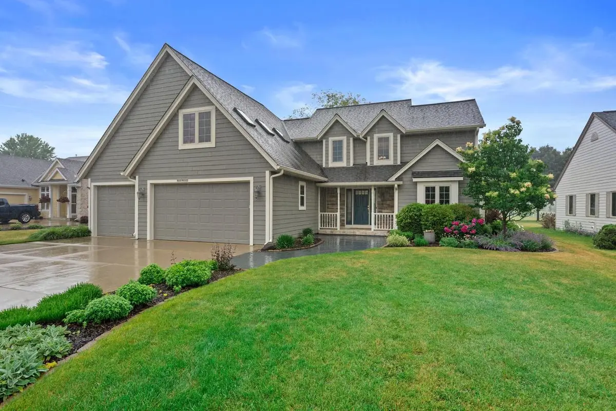 W231N7902 Martin COURT, Sussex, WI 53089 - #1